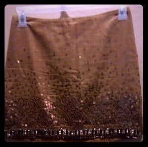 Jennifer Lopez gold sequin skirt